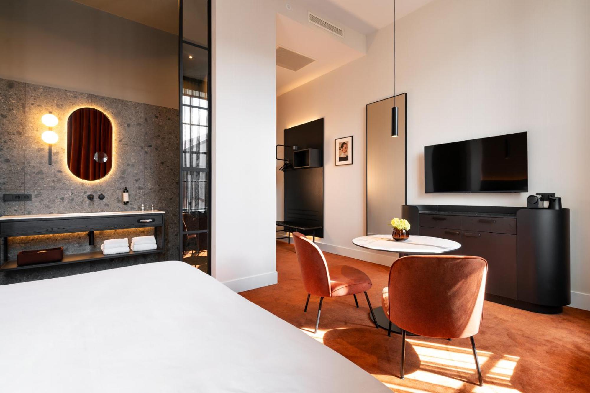 Hotel Der Valk Theaterhotel De Oranjerie 4*